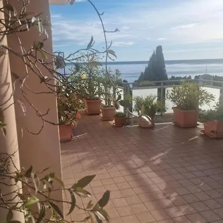 Apartman Attico: L'oasi Di Nina Tra Terra, Mare E Cielo *